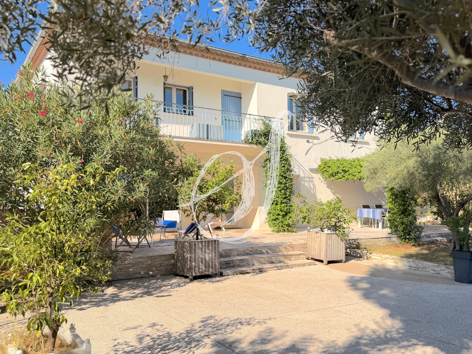 Maison 8 pièces 256 m² · à Saint-Georges-d'Orques · 255,7 m² · 650 000 €